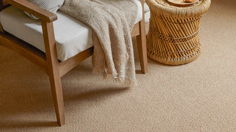 Living room floor covered in sisal carpet