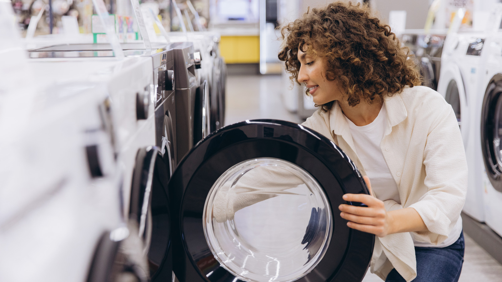 Shop All Your Go-To Household Appliances For Less With Costco's 4th Of July Deals