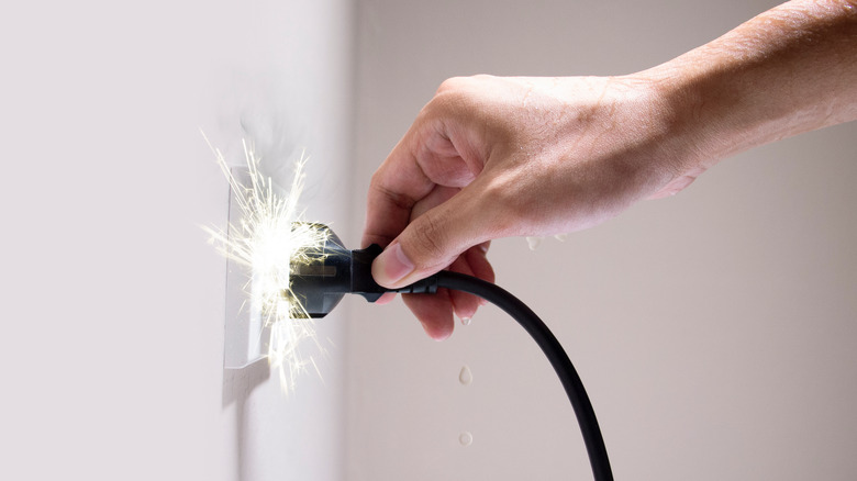 Short Circuits: Causes And Prevention Steps Homeowners Should Know