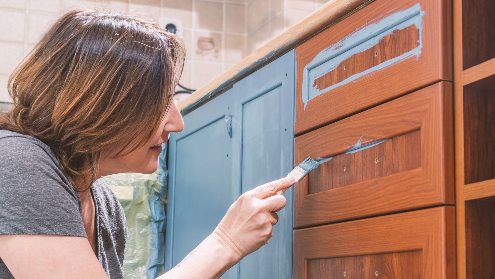 Should Kitchen Be Painted Lighter Or Darker Than Countertops?