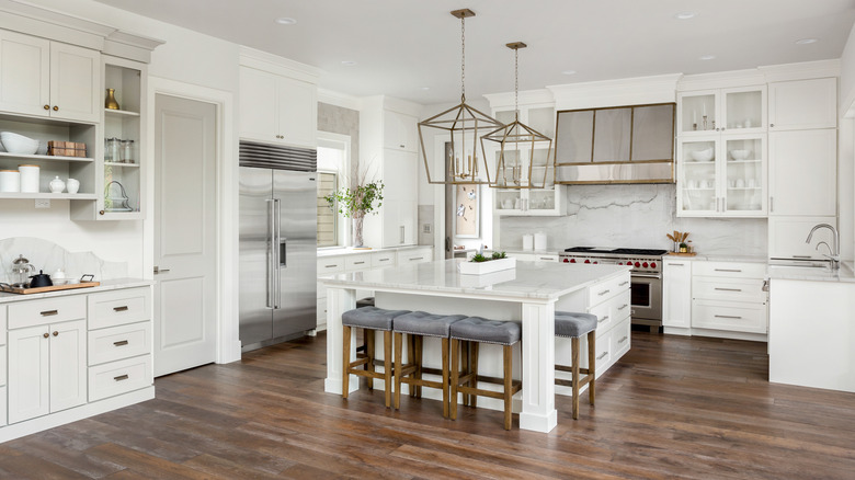 Large modern kitchen in white