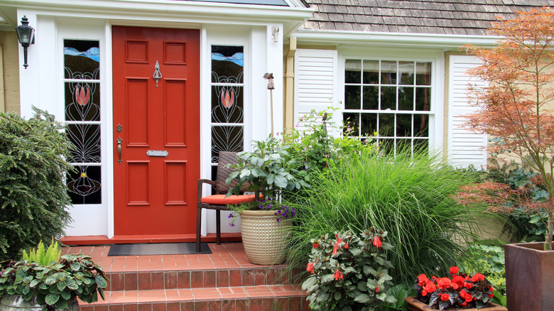 House with bright red door