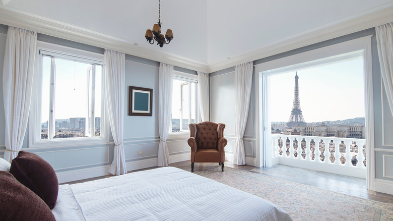 Bedroom with Eiffel Tower view