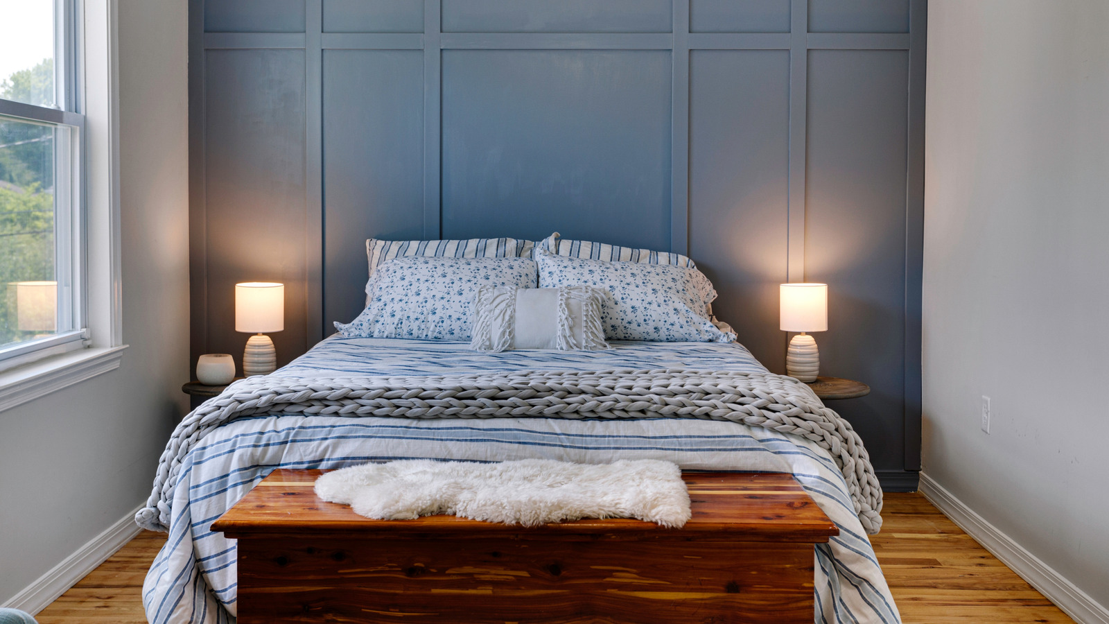 Should Accent Wall Be Lighter Or Darker