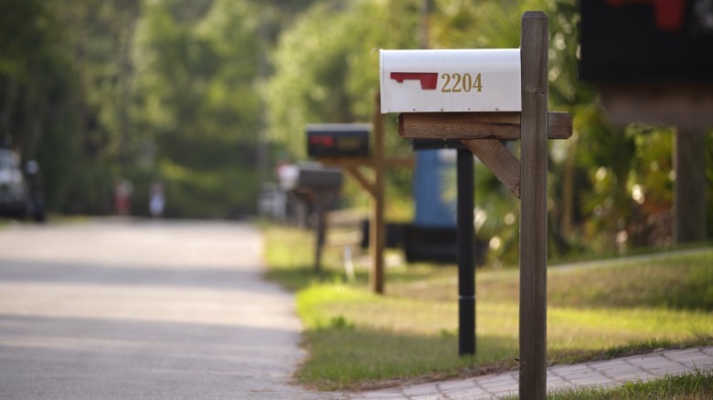 Mailbox with large numbers 