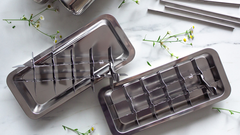 Metal ice cube trays