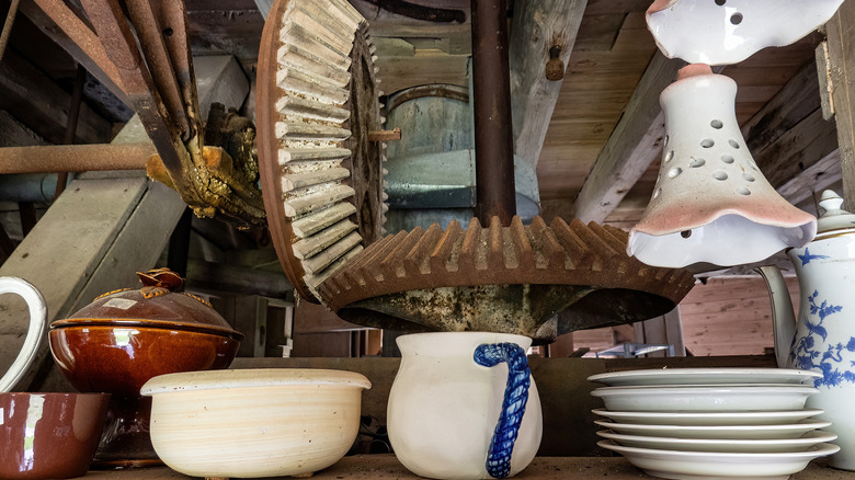Kitchen items in a thrift store