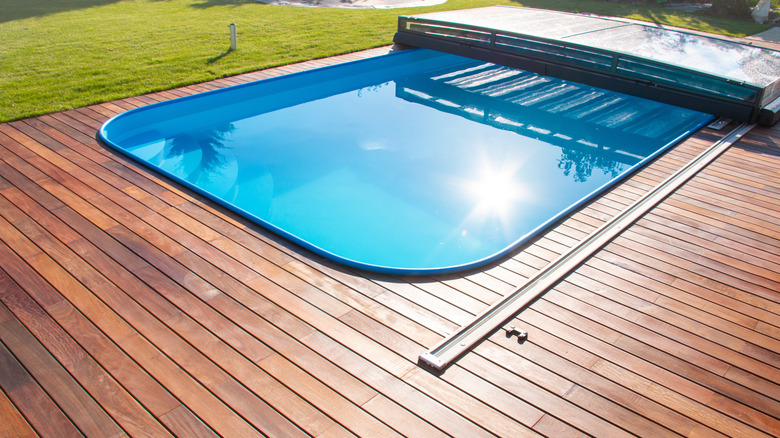Ipe wood deck around a swimming pool