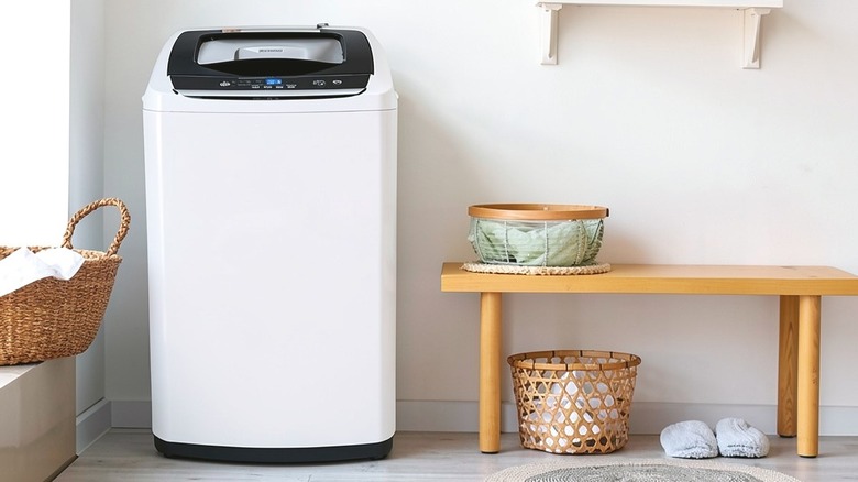 BLACK+DECKER 0.9-cubic-foot Portable Washer
