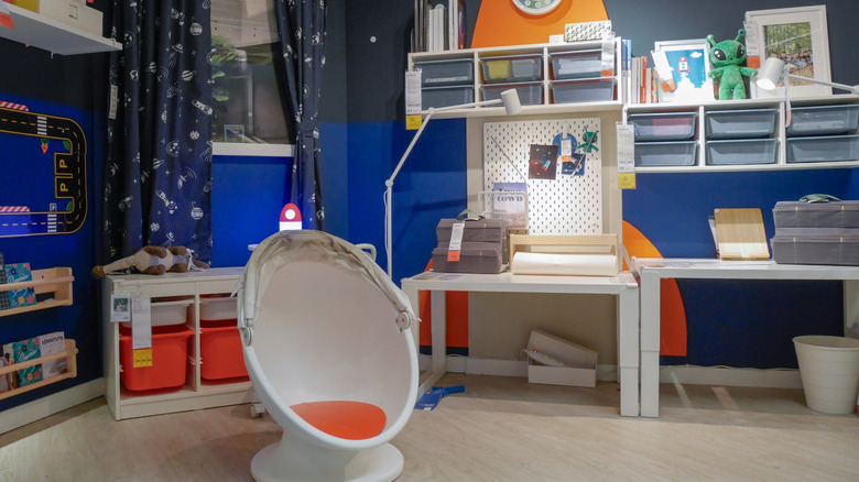 Space-themed room