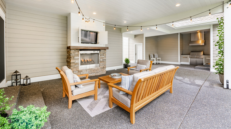 Patio with teak furniture