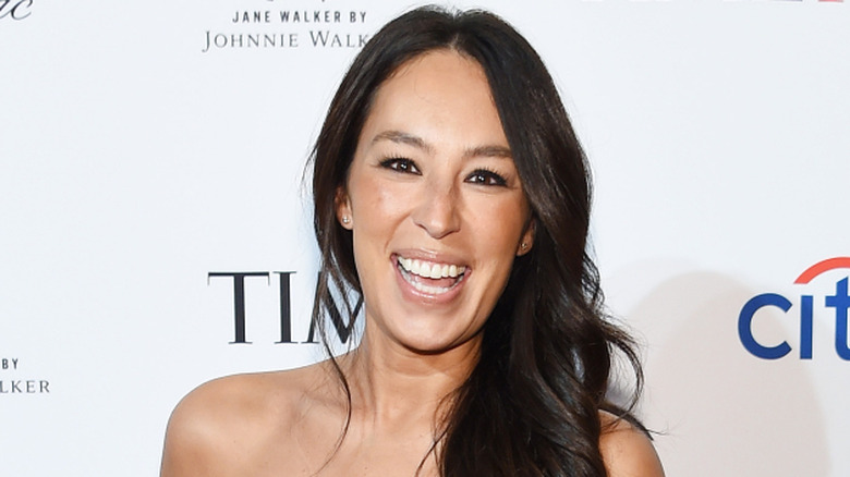Joanna Gaines smiles at an event