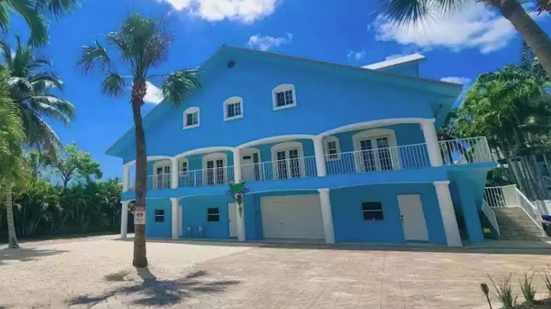 Blue Florida estate