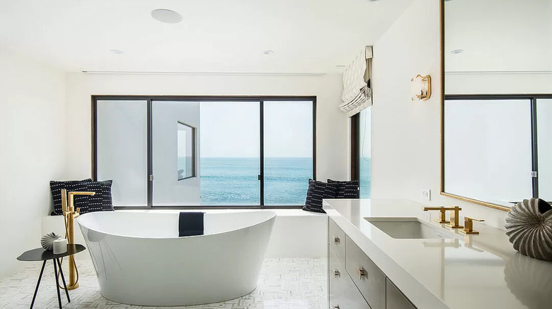 Modern bathroom with ocean view