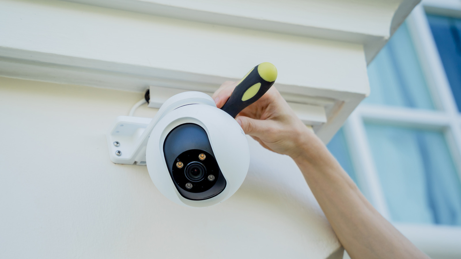 The 11 Worst Places To Install Home Security Cameras