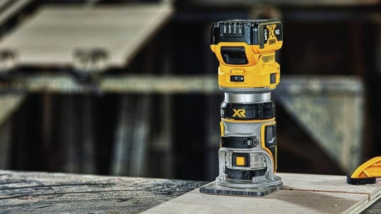 DeWalt compact router on a piece of wood