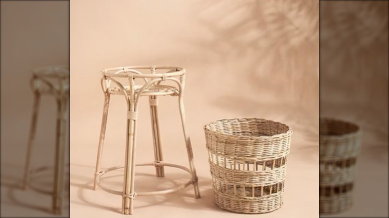 TOLKNING Plant stand divided into its two parts