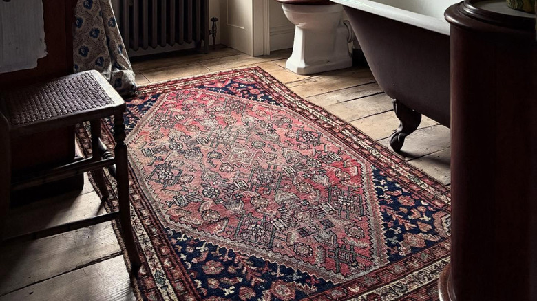 Persian-style rug in bathroom