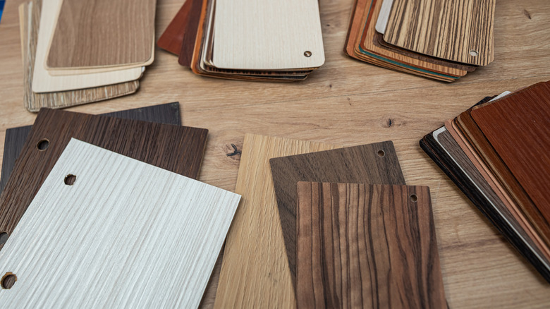 different samples of wood print laminate flooring