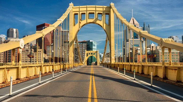 bridge in pittsburgh