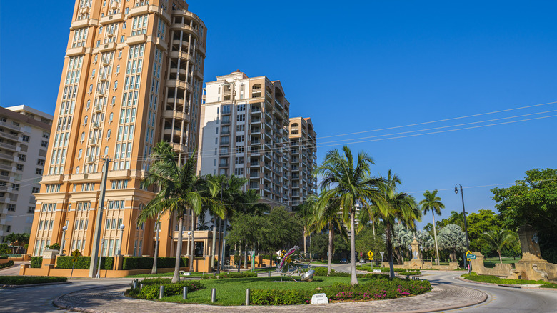 Roundabout in Coral Gables