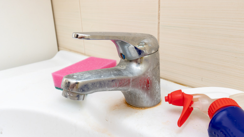rusty sink