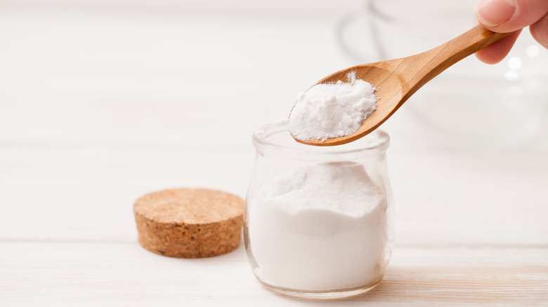 jar of baking soda