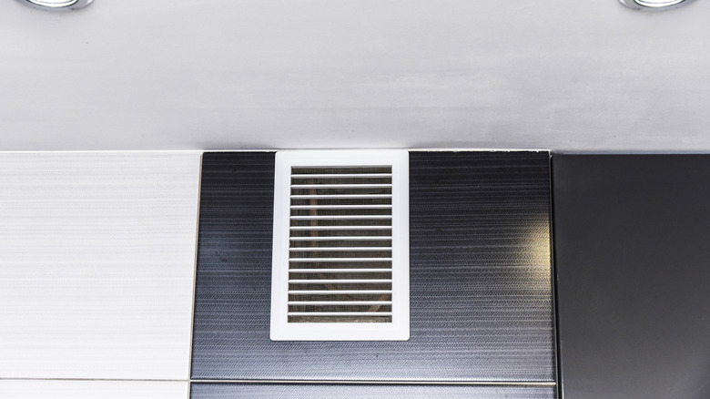 Ventilation in the bathroom