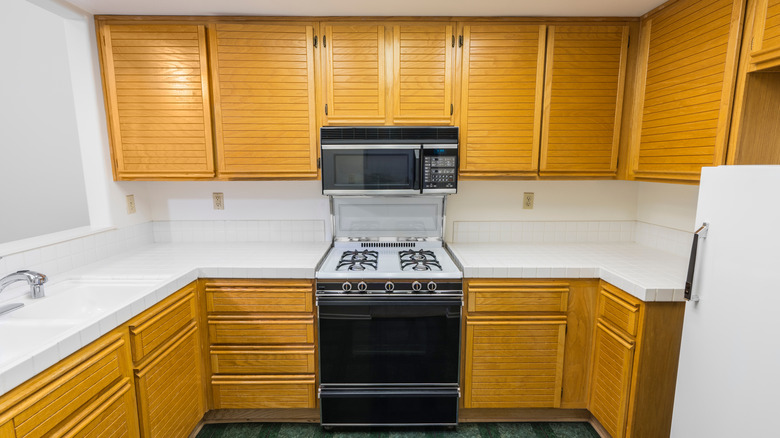 Older kitchen needing renovation