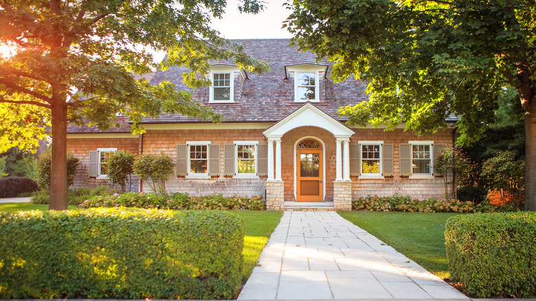 classic suburban builder home