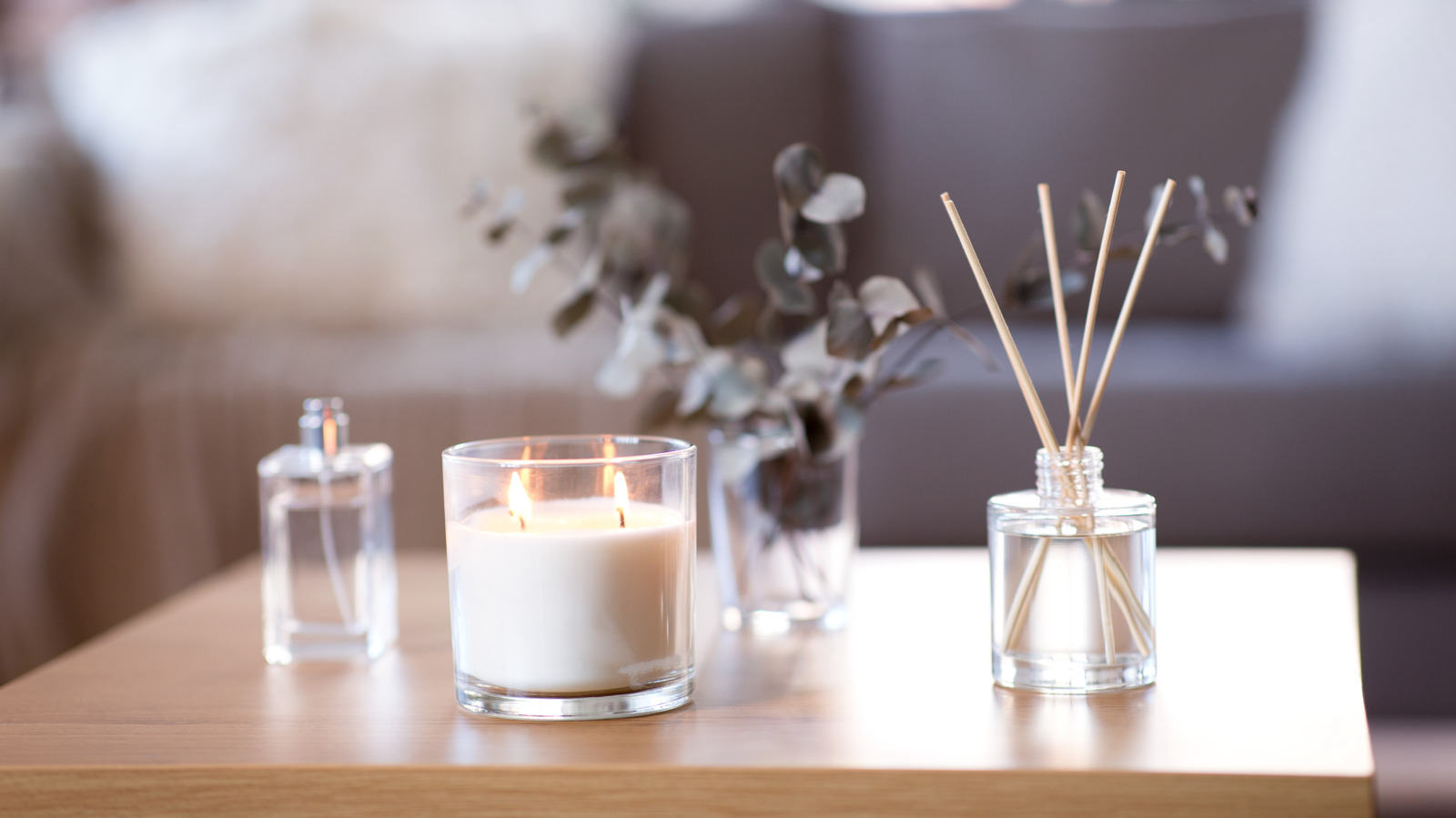 The Best Candle Scents You Should Have In Your Dining Room