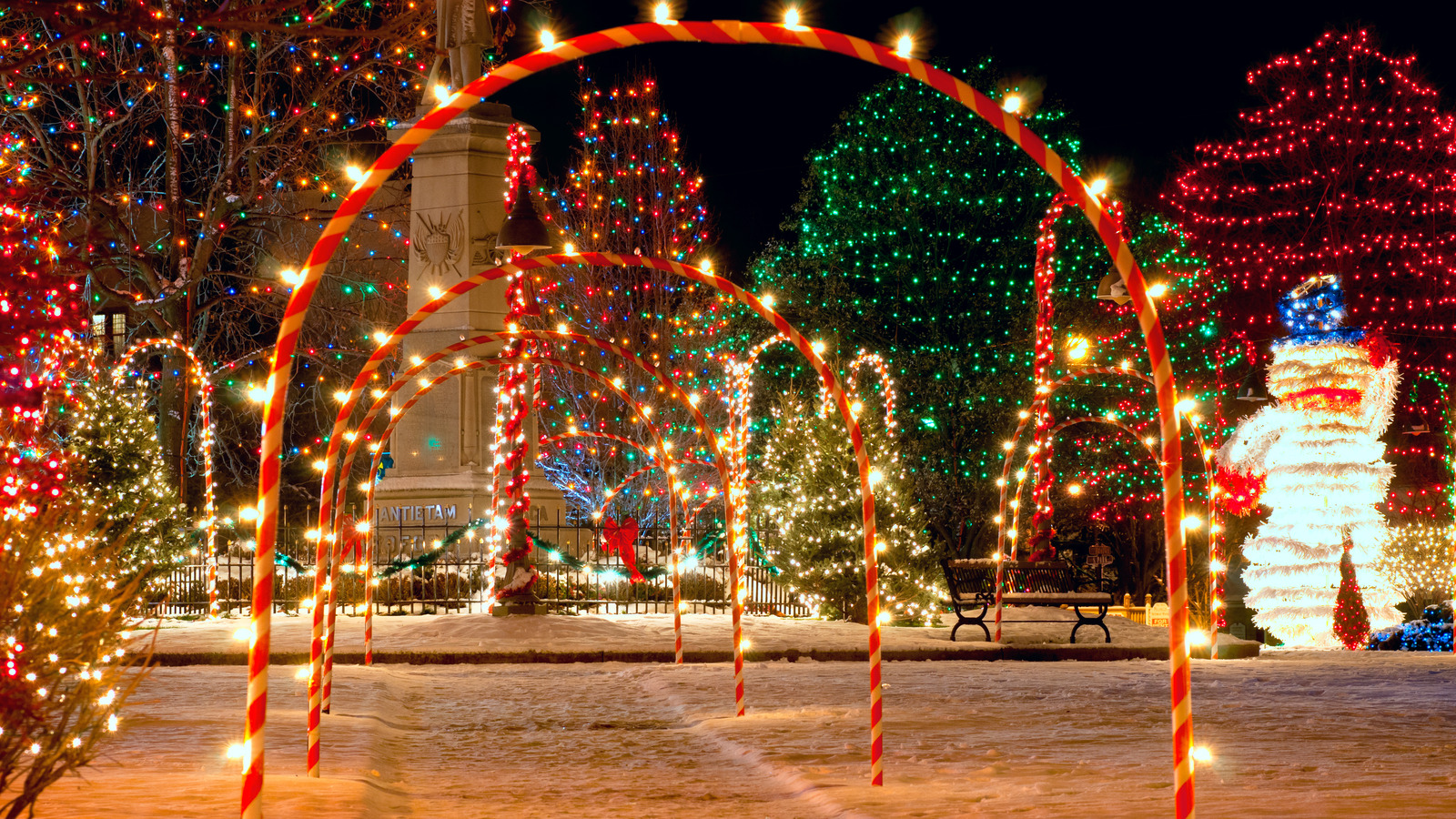 The Best City To Live In If You Want To Celebrate Christmas Year Round House Digest TrendRadars