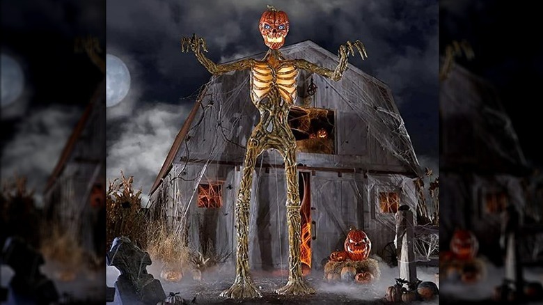 giant scary skeleton 