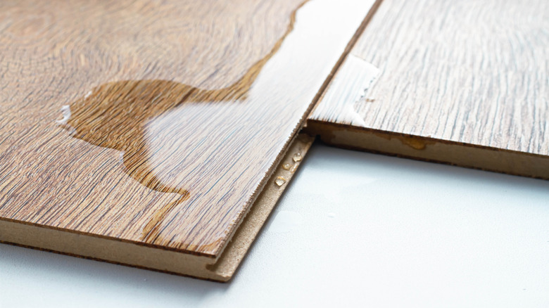 Water on laminate flooring with HDF core