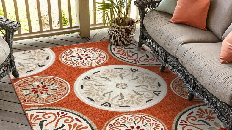 bright rug on balcony