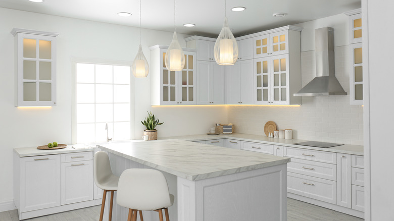 A white kitchen 