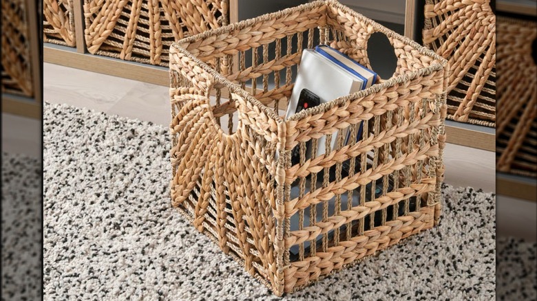 IKEA LUSTIGKURRE