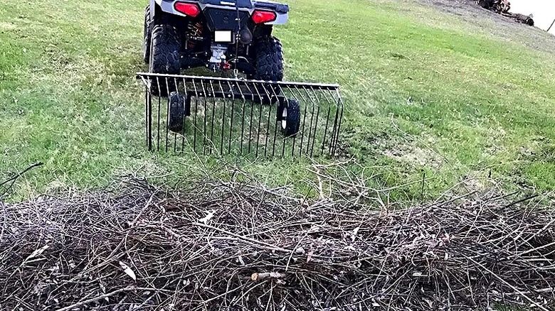 Yard Tuff leaf rake