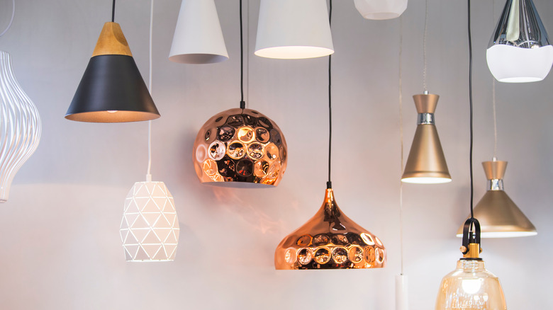 Different colors and types of pendant lights 