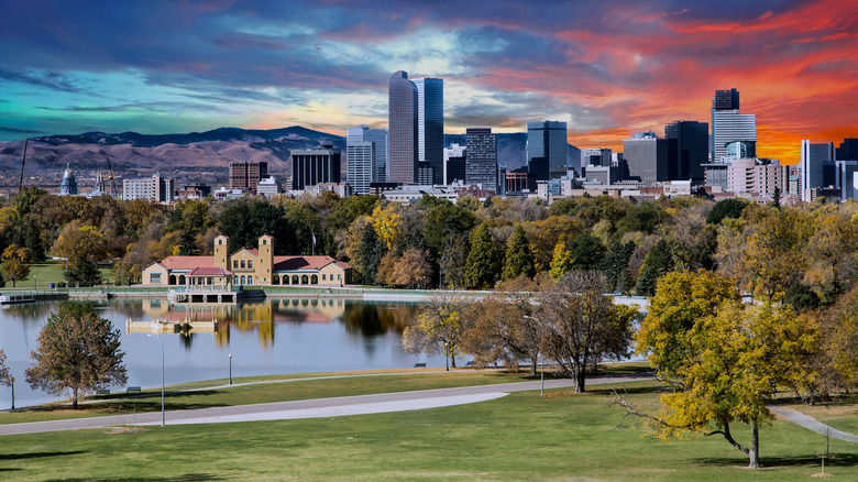 Denver city park with mountains