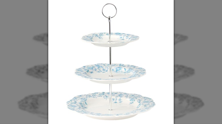 Blue 3-tiered serving tray with scalloped edges