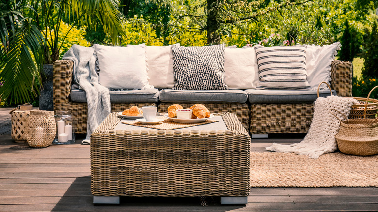 outdoor wicker furniture