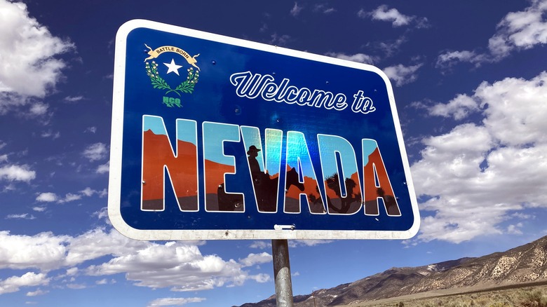 Welcome to Nevada sign