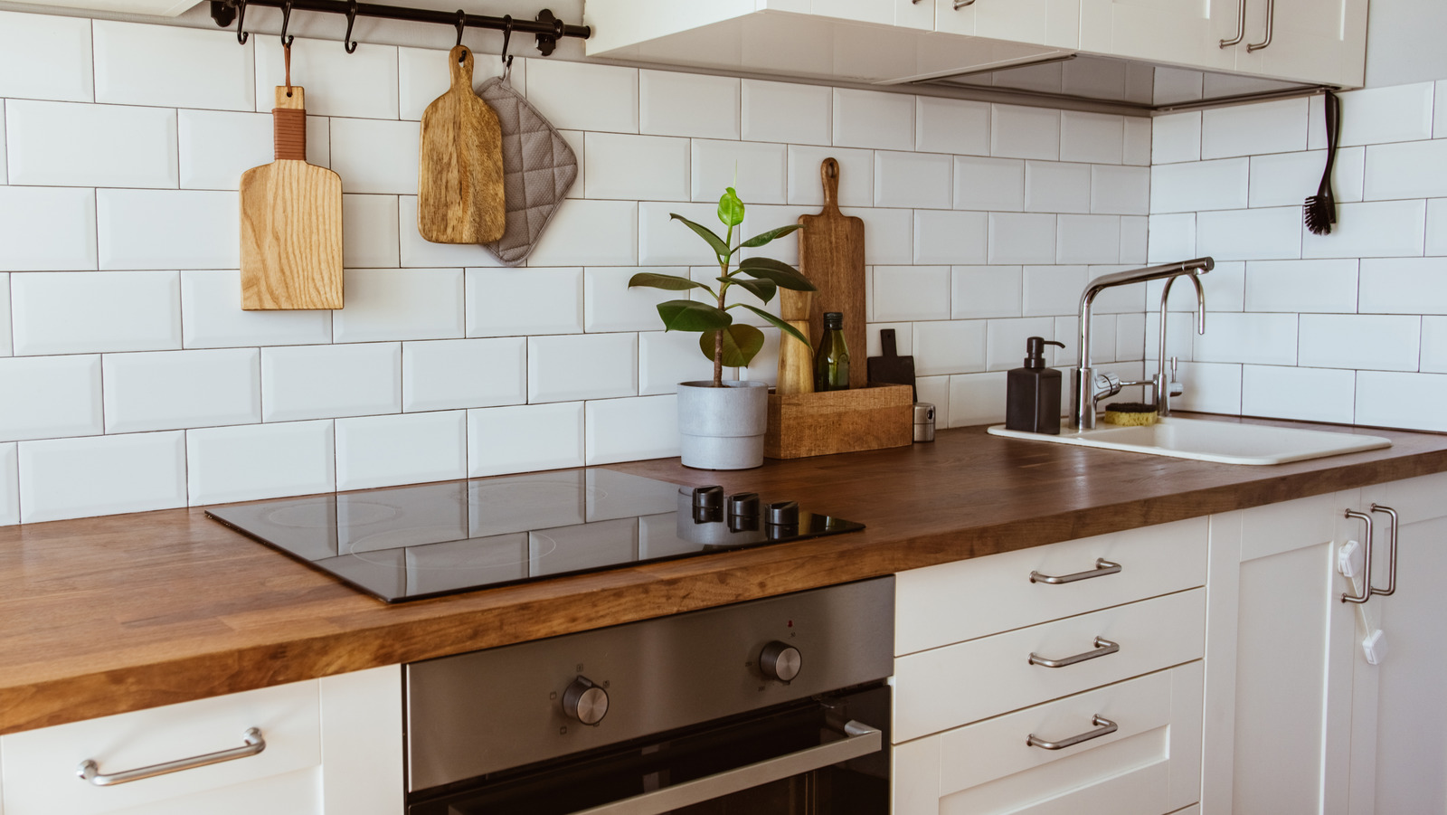 The Best Place To Put Your Stove, According To Feng Shui