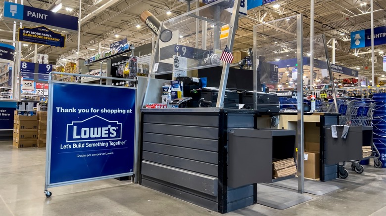 Lowe's storefront