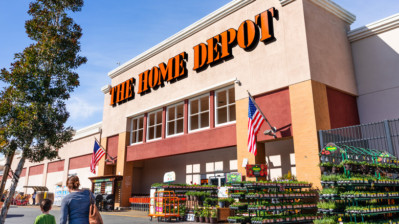 Home Depot exterior store sign