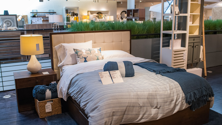 interior crate and barrel store