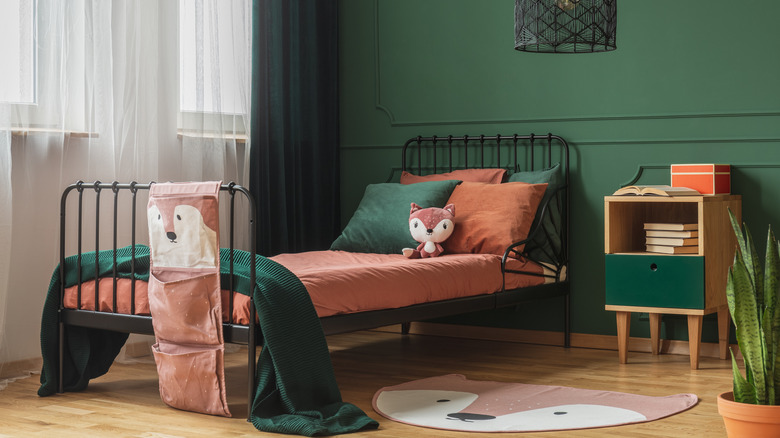 Green and orange bedding