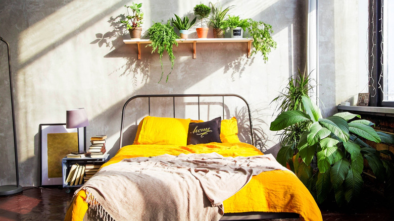 Yellow bedding clearance