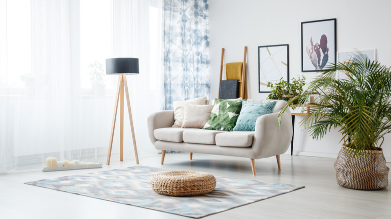 standing lamp in living room 